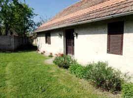 Rustic Haus Pivon