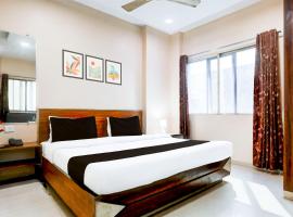 SPOT ON Hotel Swarat，位于Amarpātan的酒店