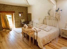 Un jardin sur la colline，位于Claveyson的酒店