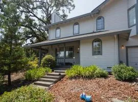 The Sonoma Grape Escape 4 BD and 2,5BA Wineries Nearby
