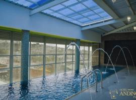 Hotel Andinos Plaza Florencia，位于弗洛伦西亚的酒店