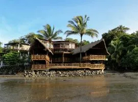 Costa Catalina - Beachfront Escape
