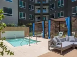 Cozy 2 Bedroom Apartment Near Disneyland and Anaheim Convention Center