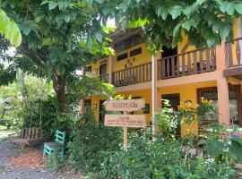 Kakao Lodge & Garden Río Celeste，位于比加瓜的酒店