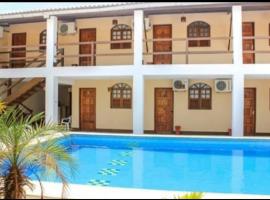 Suítes Novo Tempo，位于劳鲁-迪弗雷塔斯的酒店