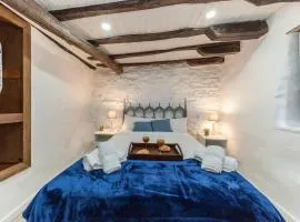 Charming Seaside Escape in Picturesque Cudillero