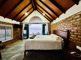 La Seahorse Homestay, private villa sea view Sebong Pereh, Bintan Island，位于Sebungpelangka的住宿