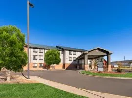 SYLO Hotel Denver Airport, a Ramada by Wyndham