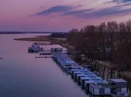 Domki na wodzie - HT Houseboats - with sauna, jacuzzi massage chair