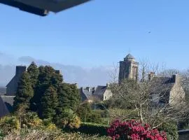 Maison récente au coeur du village historique