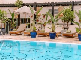 Only YOU Hotel Sevilla，位于塞维利亚的酒店