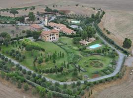 Casale DI Tormaggiore Villa And Country Suites，位于波梅齐亚的酒店