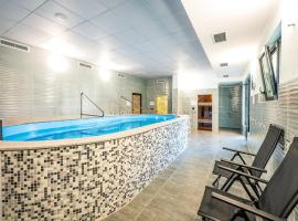 Комплекс Стадиона，位于韦林格勒的带停车场的酒店