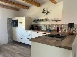 Haus Mariechen 5-Sterne-DTV-Ferienwohnung mit sonnigem Frühstücksbalkon, stilvollen Spanndecken und Sauna zum Entspannen