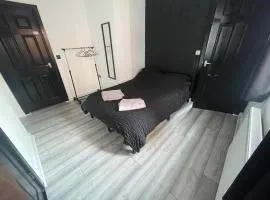 Double Room & Ensuite in Glenfield