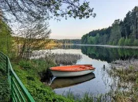 Domek na plaży, jezioro Rybno