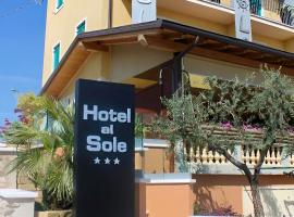 Hotel Al Sole - ENJOY HOLIDAY，位于卡瓦伊翁韦罗内塞的酒店