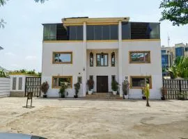 Zamin Suites