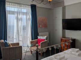 白岩酒店，位于海斯廷斯的酒店