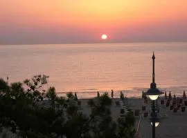 hotel cri cri - fronte spiaggia