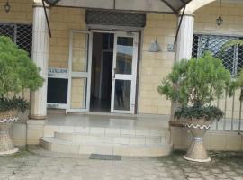 Hotel Lile John，位于Bonamakolo的酒店