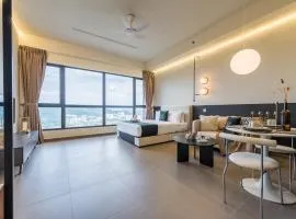 13 Mossaz skypool 5mins to 1U and Ikea atEmpire City by Light House