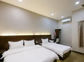 Gaia Realty Homestay, Private & Convenient Stay in Georgetown
