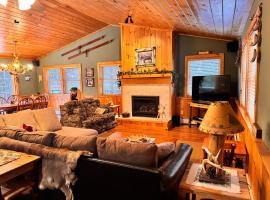 Longden Lodge - Adirondacks，位于旧福奇的酒店
