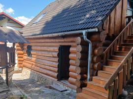 Srubové apartmány Rak，位于塞尔纳珀苏马维的酒店