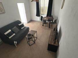 Maison cosy près du circuit Nevers Magny-Cours，位于Chaulgnes的酒店