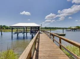 Fish, Boat & Unwind: 'Creekside Oasis' in Darien!