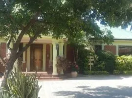 Safari Lodge Kunduchi