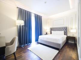 Xheko Imperial Luxury Hotel & SPA，位于地拉那的带按摩浴缸的酒店