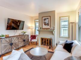 Walk to Hot Springs Updated Retreat in Dtwn Ouray，位于乌雷的酒店