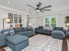 Winds of Lexington Sleeps 8