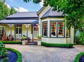 Mirrabella Blue Mountains Boutique Getaway