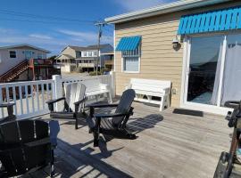Oceanfront Townhouse steps to the Beach，位于大西洋滩的酒店