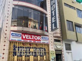 Hotel lucero real，位于塔克纳的酒店