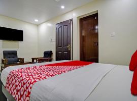 Hotel O Crystal Executive Suites，位于卡卡纳德的酒店