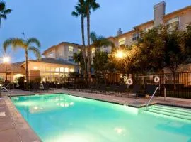 洛杉矶LAX/埃尔塞贡多原住客栈，位于埃尔塞贡多洛杉矶国际机场 - LAX附近的酒店