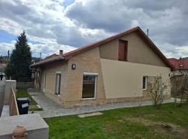 SB Sport Apartman，位于绍尔戈陶尔扬的宠物友好酒店