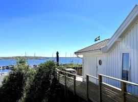 Kustidyll med havsutsikt，位于Hyppeln的酒店