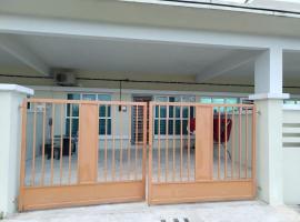 Aisya homestay Jeli Kelantan，位于Jeli的酒店