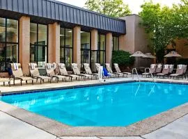 Sheraton Milwaukee Brookfield
