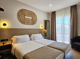 LAGOM Apartments NEW, 5 min walk from the sea，位于罗列特海岸的青旅