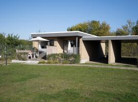 Blankwasserweg 131 Lensterstrand Oase Bungalow 1，位于Lenste的酒店