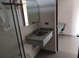 Hotel Grow，位于Calaverna的酒店