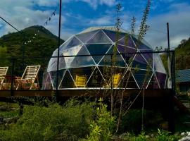 Vardzia Glamping，位于瓦尔齐亚的酒店