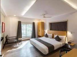 Super Townhouse Habitat New Town Rooms & Party Spaces