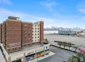 艾奇沃-纽约城希尔顿惠庭套房酒店 
